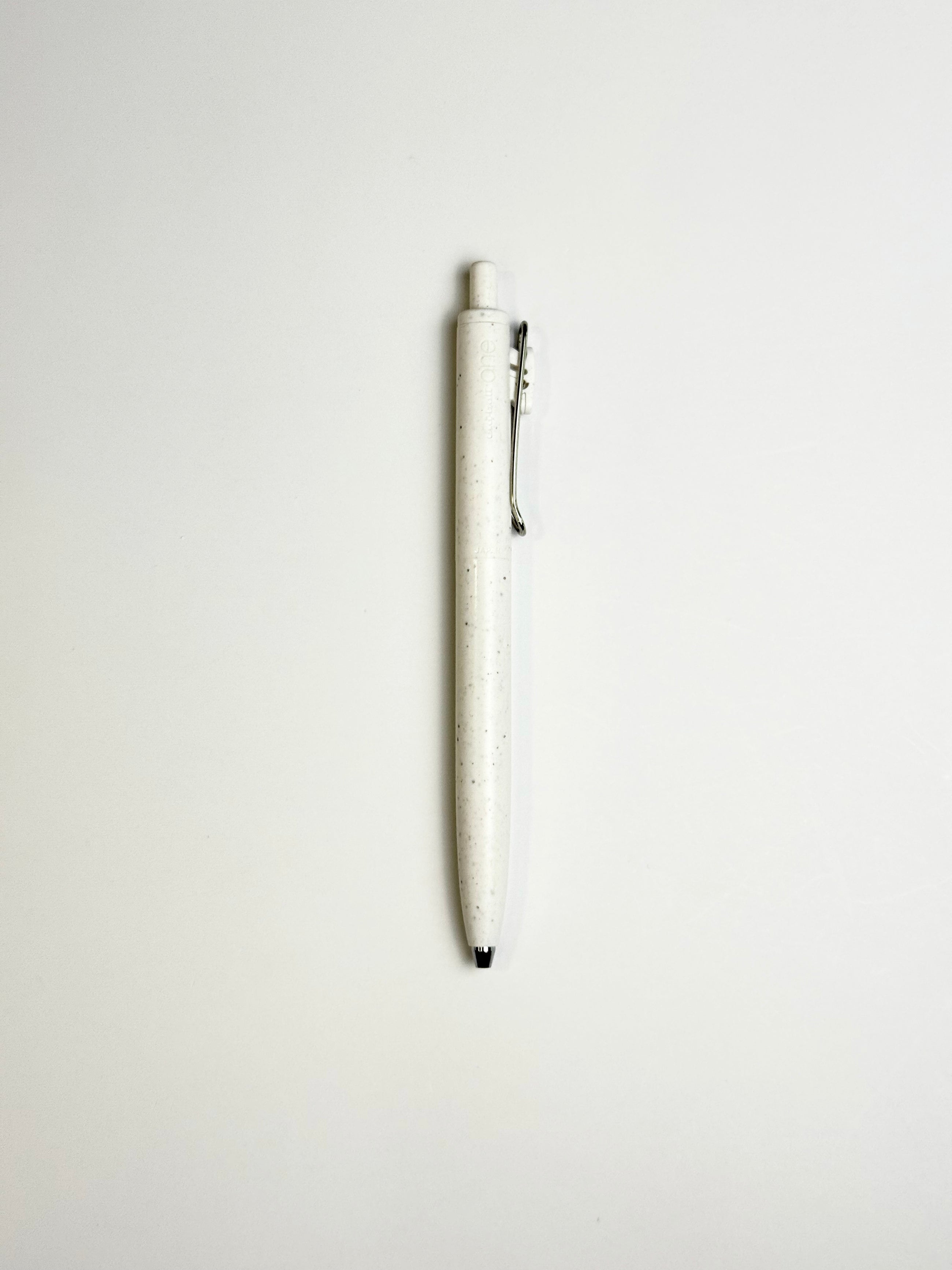 [LIMITED] Uni-Ball ONE Earth Gel Pen | White Salt Lake | 0.38mm
