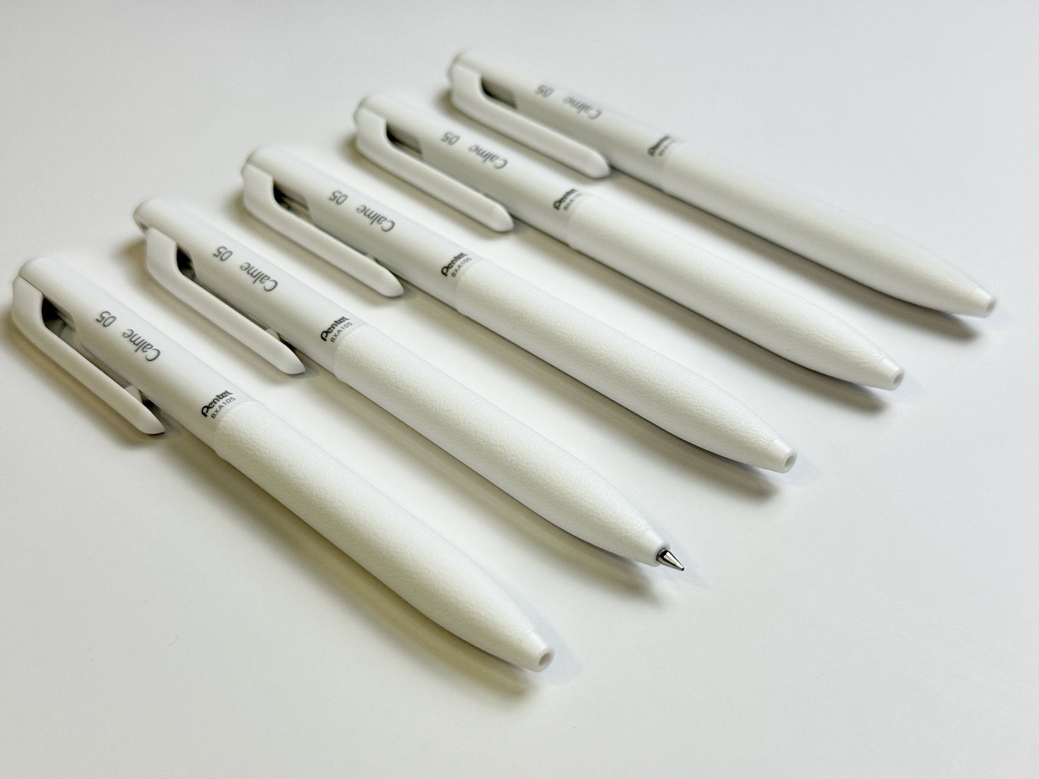Pentel Calme Oil-Based Gel Pen | White | 0.5mm